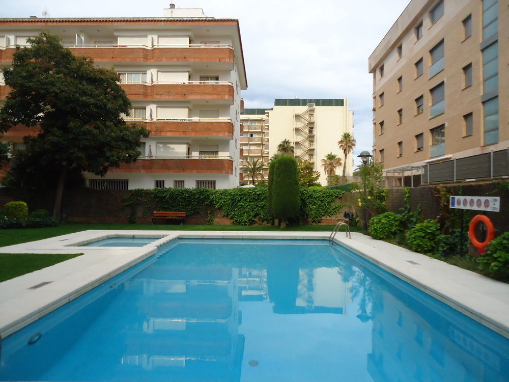 Apartamentos Antillas Fenals Lloret de Mar Extérieur photo