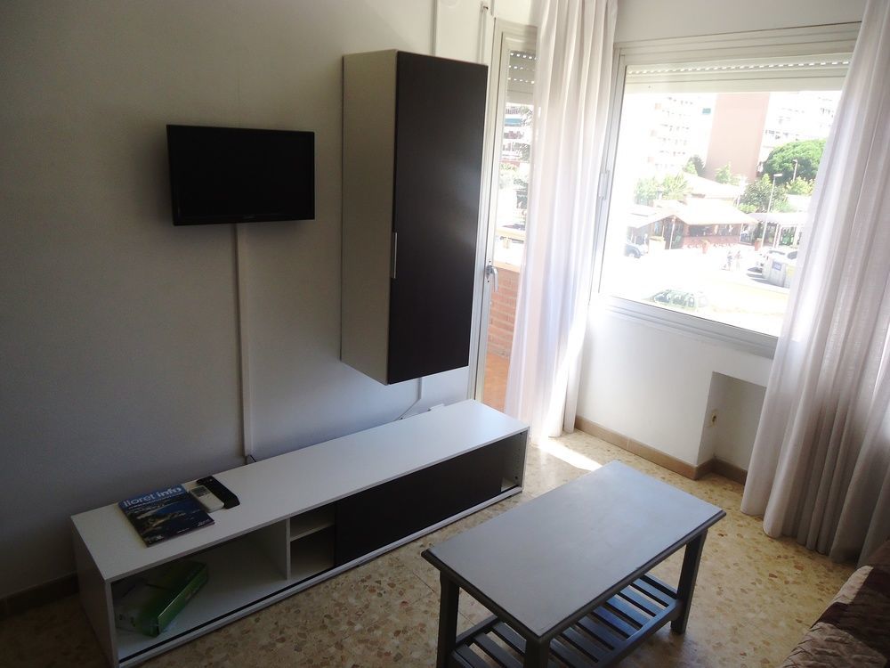 Apartamentos Antillas Fenals Lloret de Mar Extérieur photo